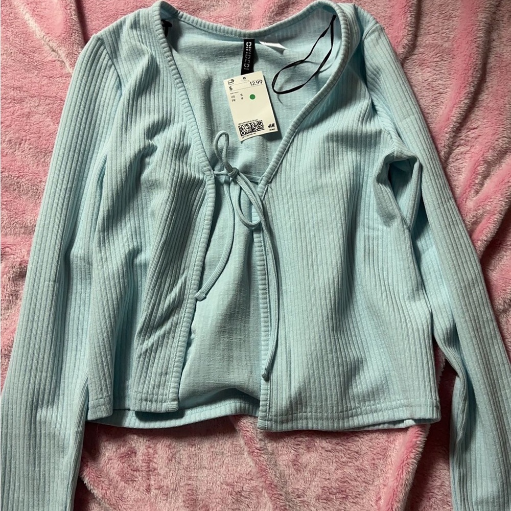 h&m light blue top